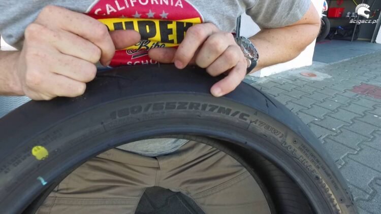 [ID: -9v-HIjH-yE] Youtube Automatic