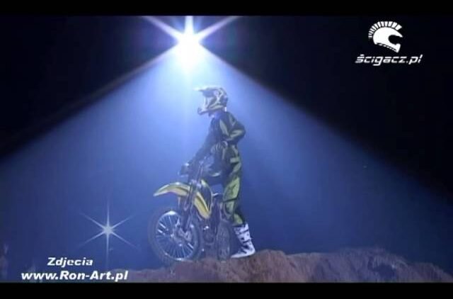 [ID: by8vz0Gn83E] Youtube Automatic