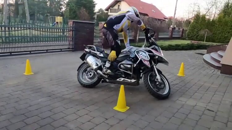 [ID: DC8i7y48W6c] Youtube Automatic