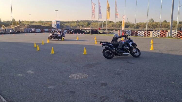 [ID: HY1RvtqbLBw] Youtube Automatic