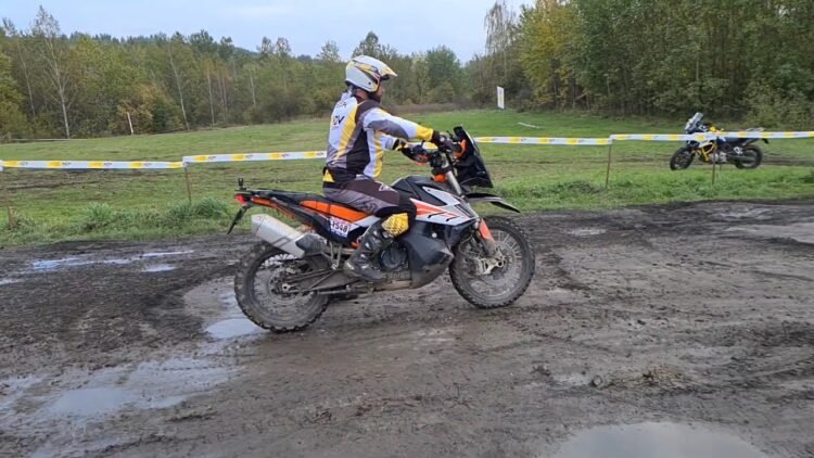 [ID: UfUuOzk89F4] Youtube Automatic